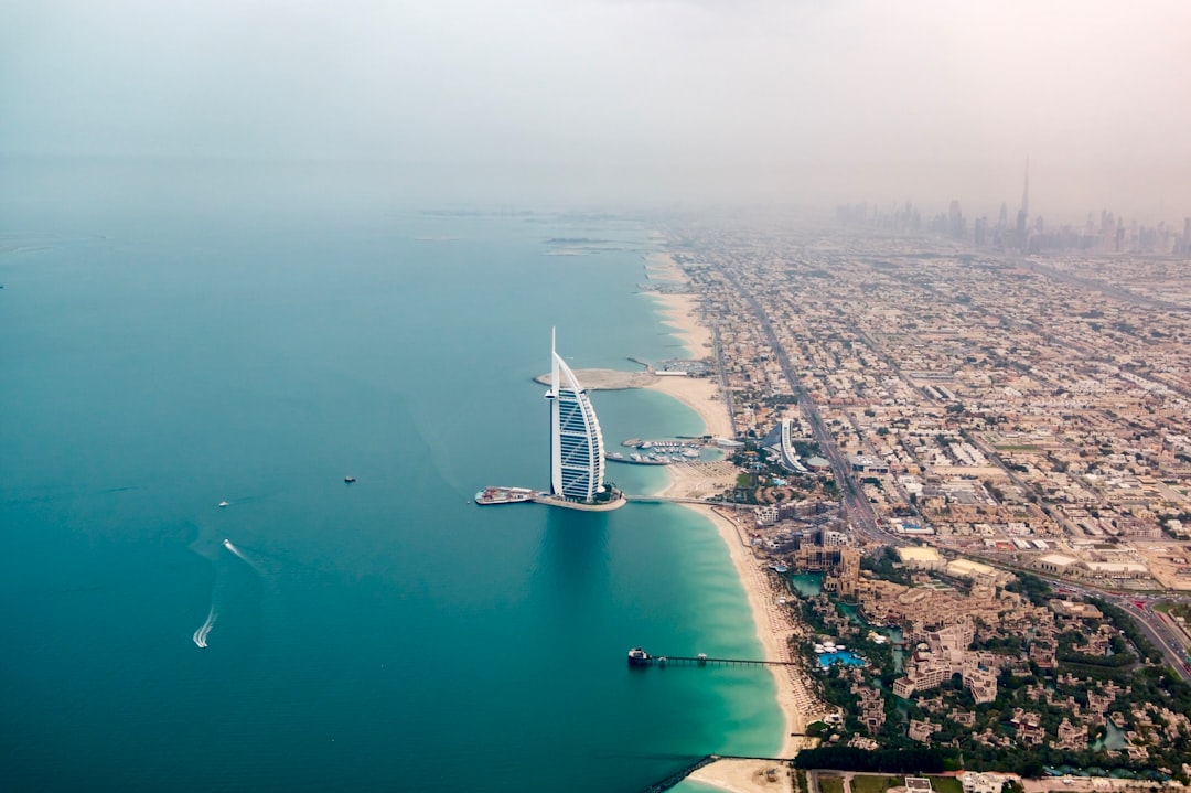 Emiratos y Clásicos de Arabia Fin Bahrein