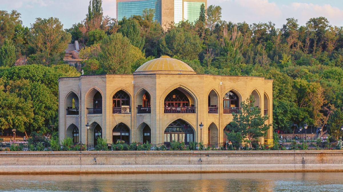 Joyas del Oeste de Irán